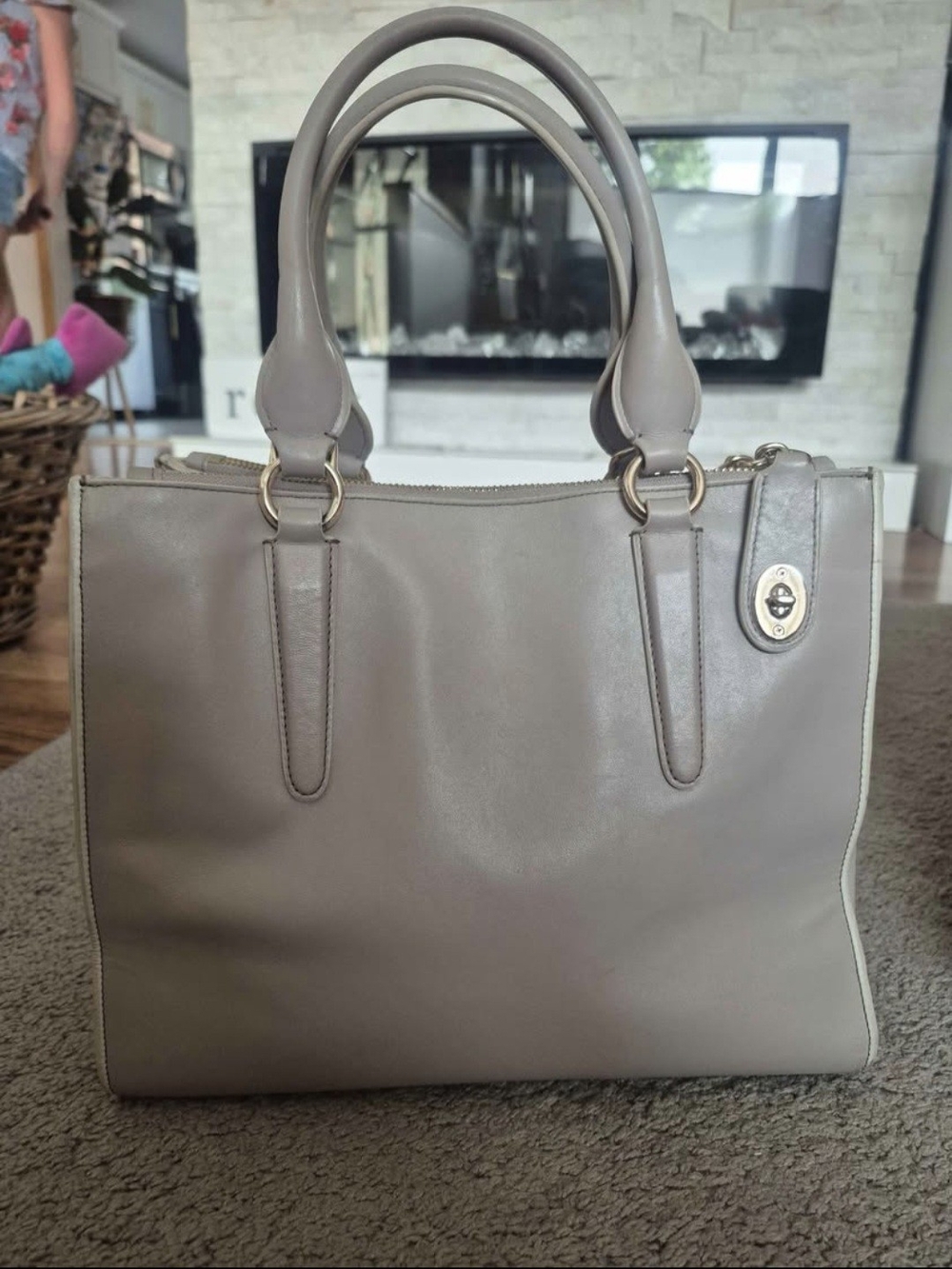 Coach Cream Leather Tote with Gold Feet - Picture 3 of 8